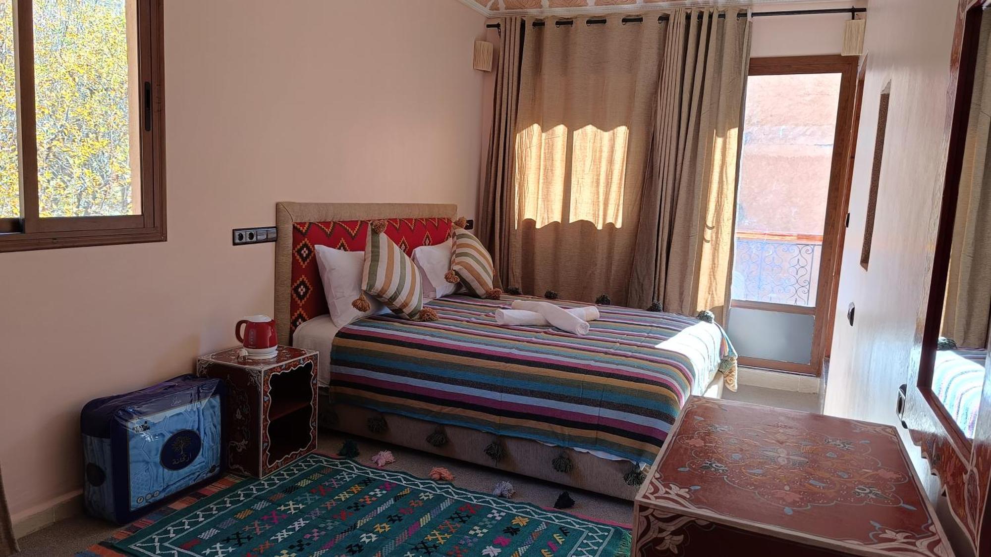 Riad Otos Views 伊姆利尔 外观 照片